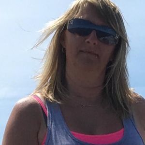 Meet your Posher, Claudia